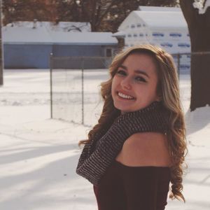 Meet your Posher, Danielle